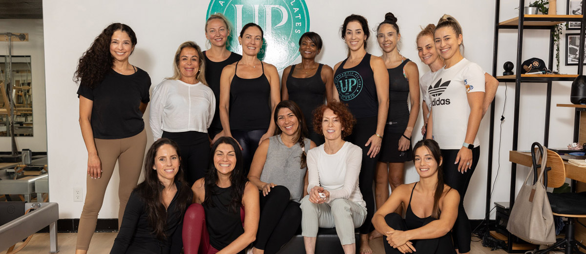 Darien Gold Live In-studio Pilates Workshop at the Up Studio, Florida, November
2023 Group Picture – DARIEN GOLD – PILATES EXPERT